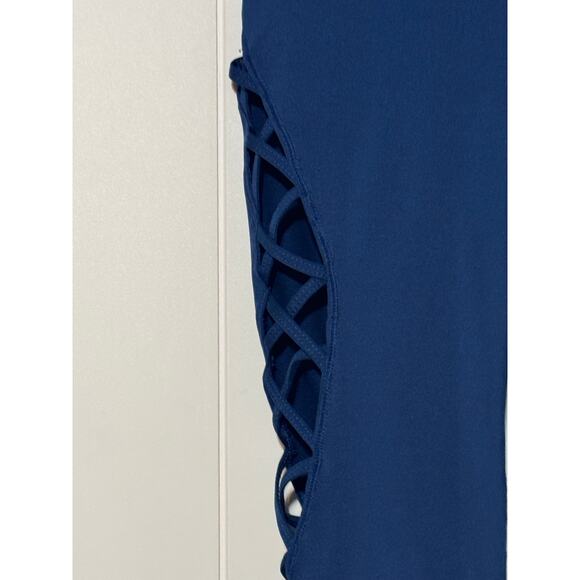 Avia Leggings Criss Cross Cutout Capris Blue Sporty Size Small - Picture 4 of 7